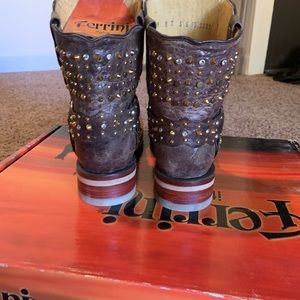 Brand new ferrini boots